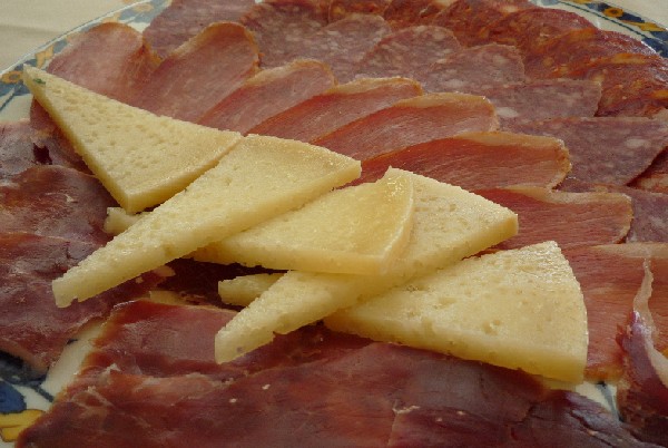 スペイン生ハムサラミ.jpg