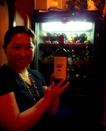 居酒屋メルロワインセラー.jpg