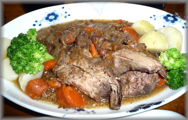 羊と野菜の赤ワイン煮.jpg