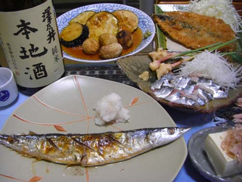 澤乃井と秋刀魚.jpg