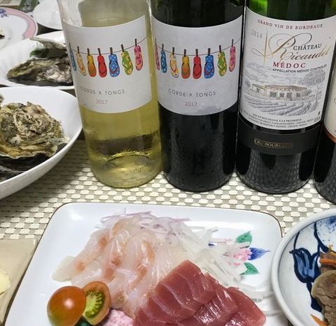 牡蠣とお刺身サンダルワイン.jpg